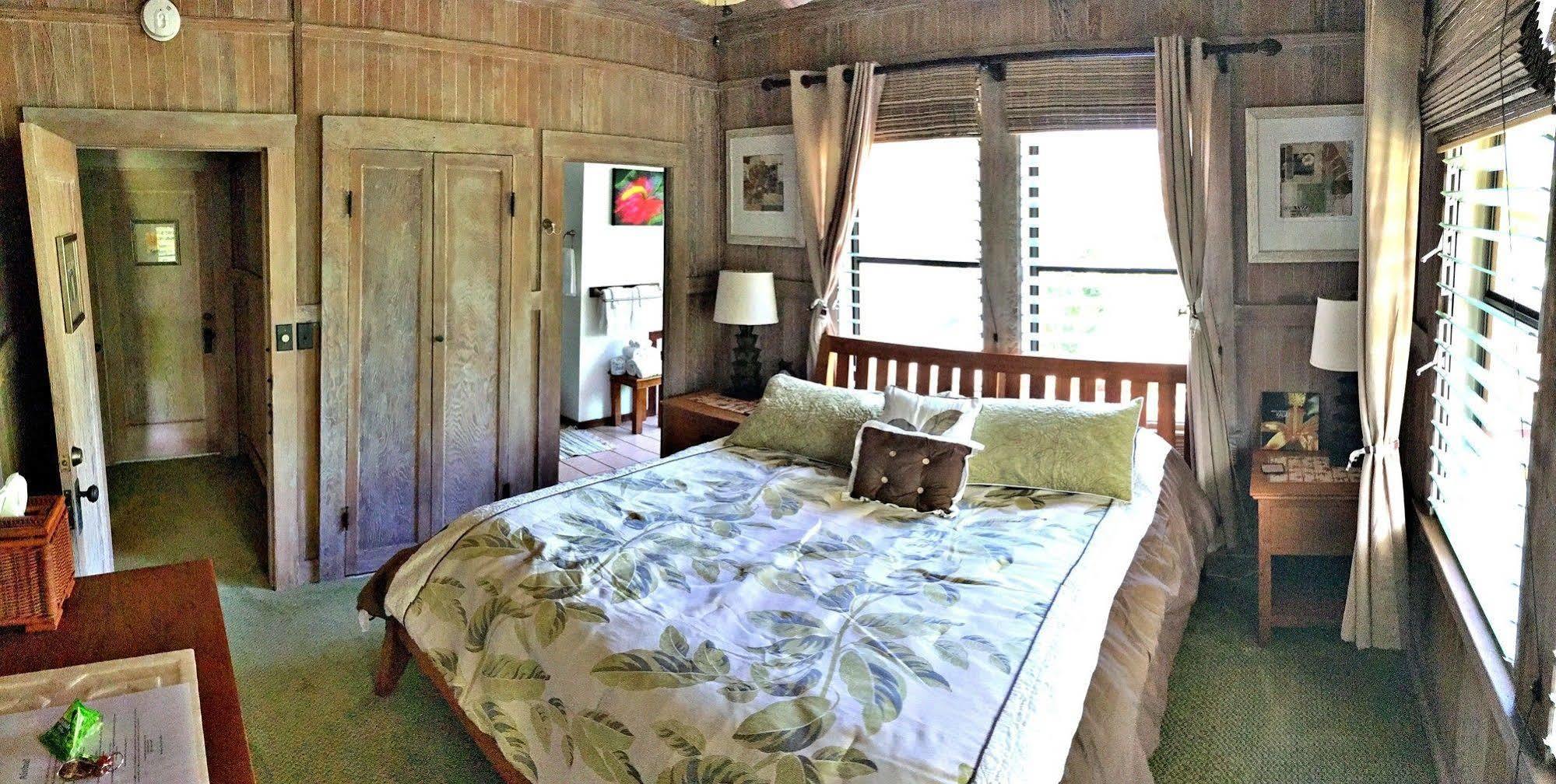 Poipu Bed And Breakfast Inn Koloa Exterior foto